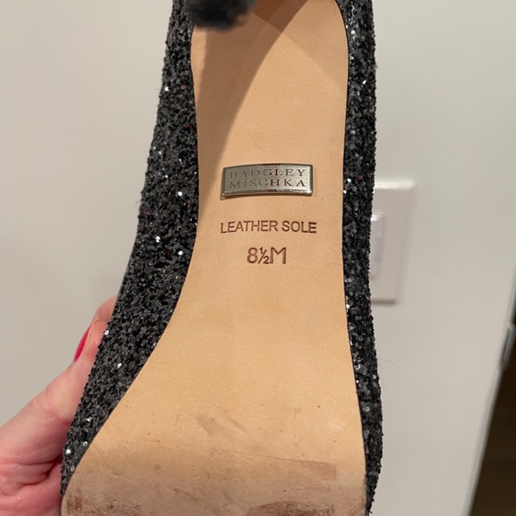 Badgley Mischka Peep Toe Black Sparkly Heels - Picture 3 of 5